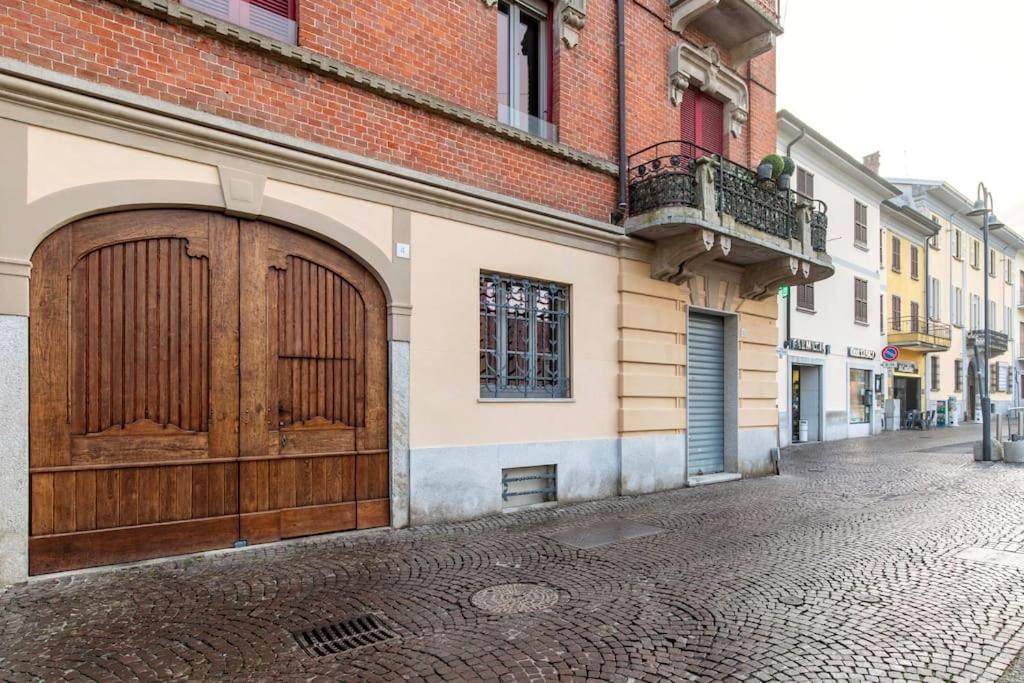 Al Castello Daire Galliate Dış mekan fotoğraf